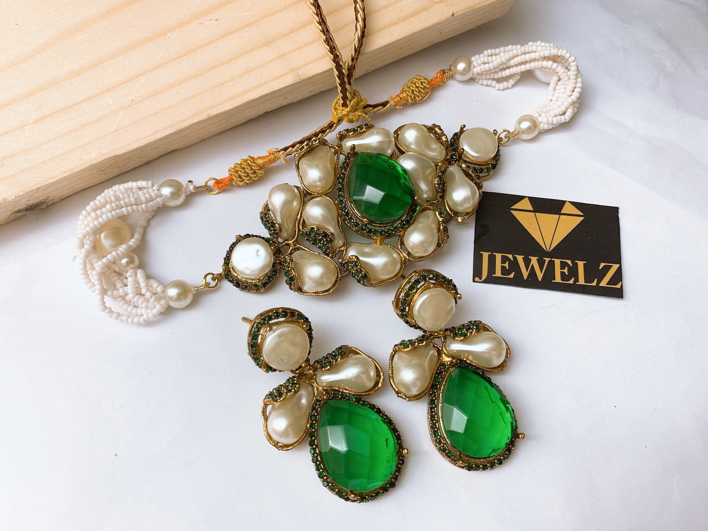 Necklace set
