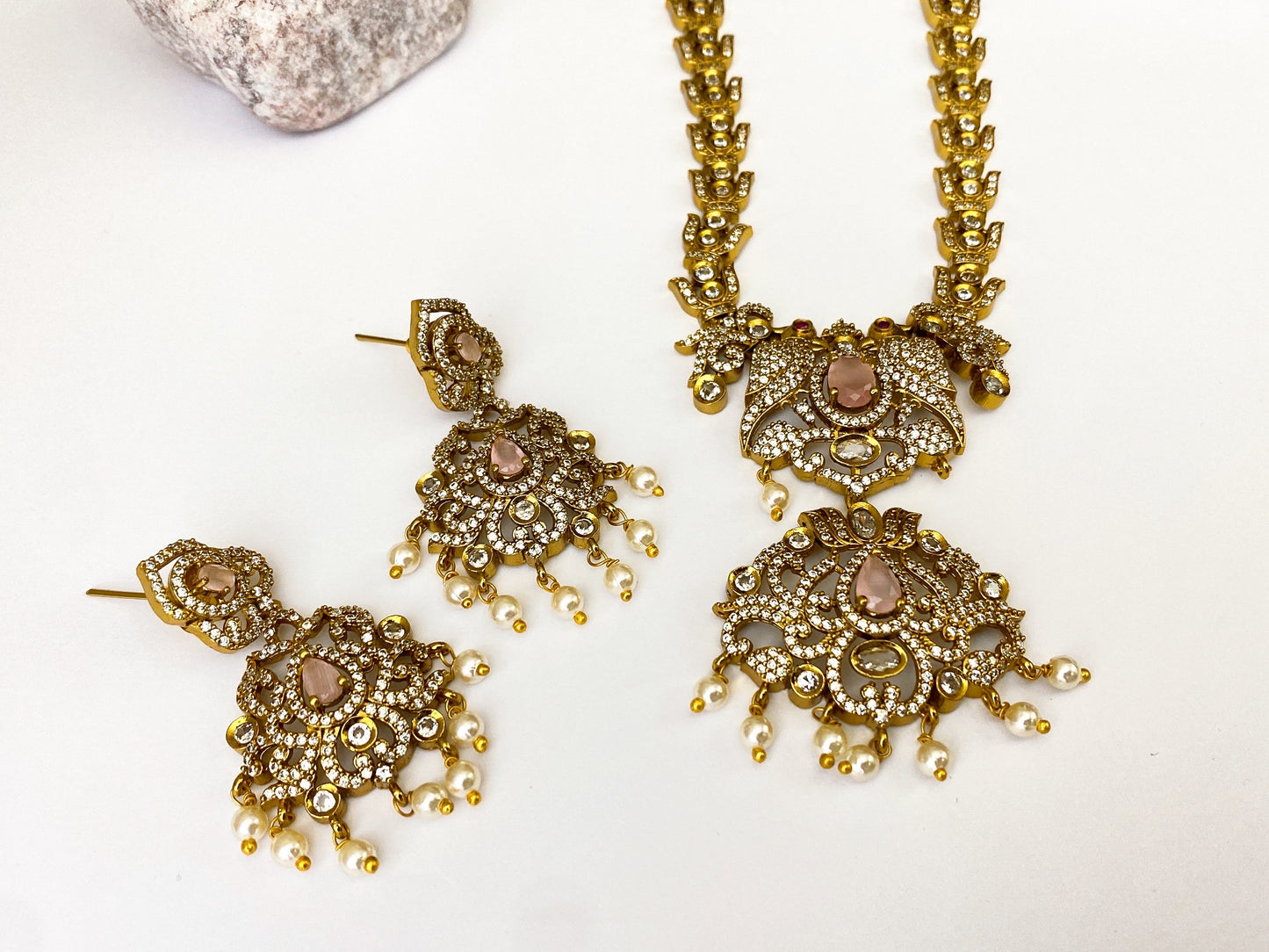 Necklace set