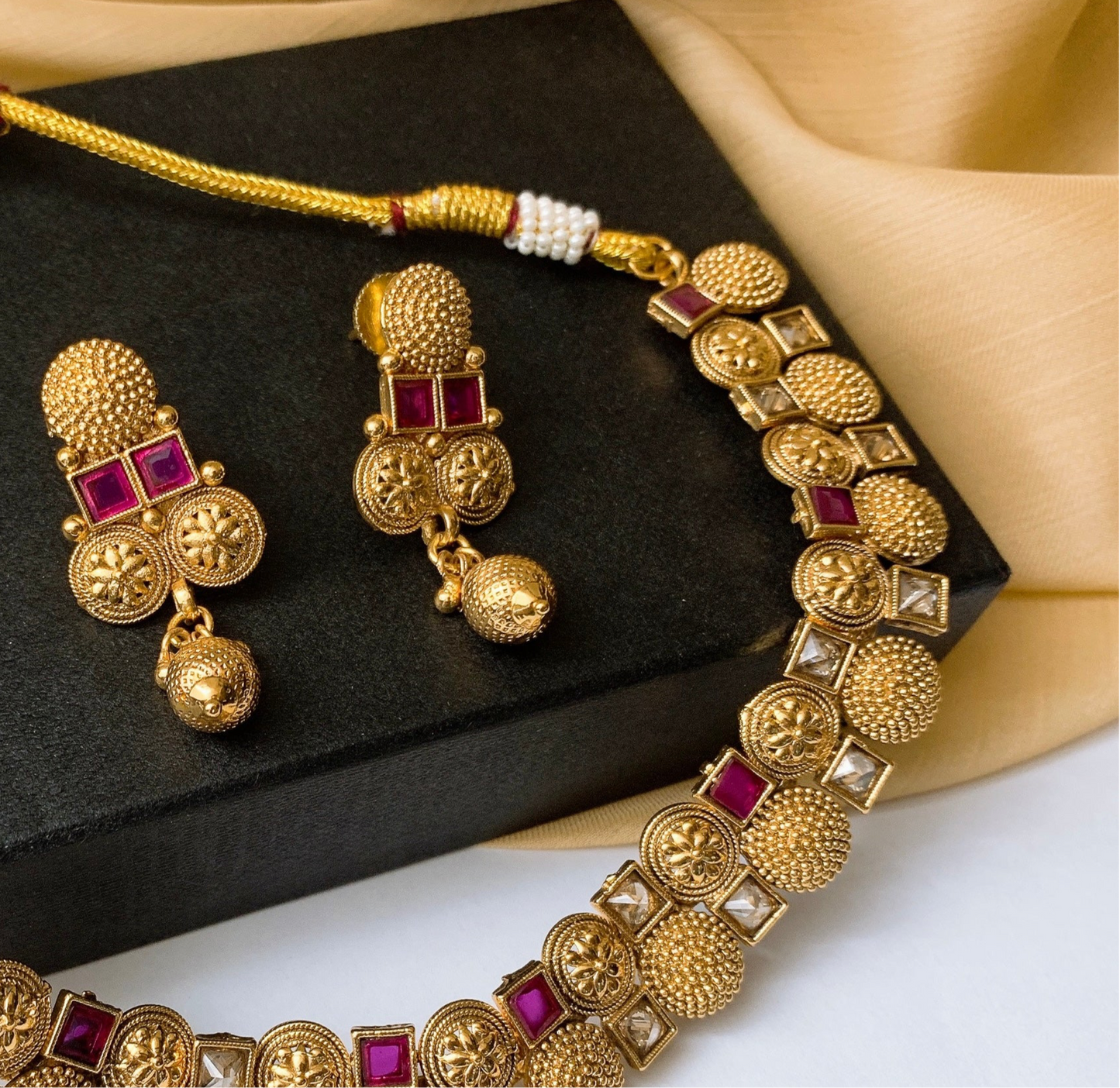 Necklace set
