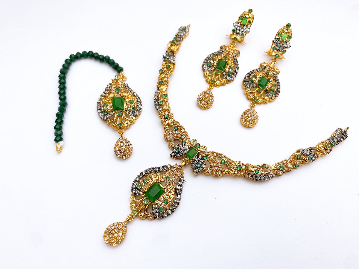 Necklace set