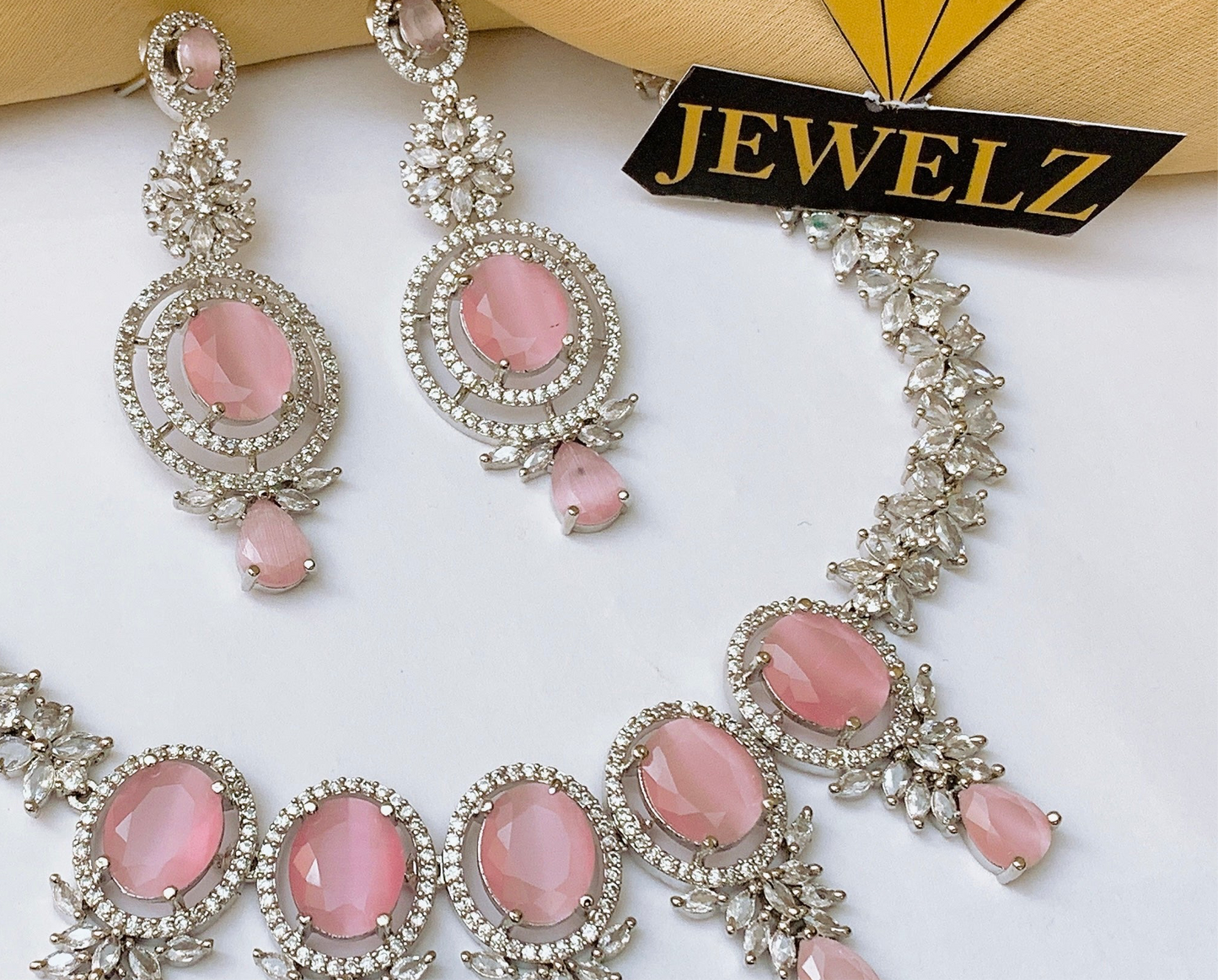 Necklace set
