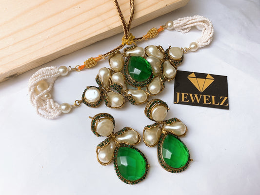 Necklace set