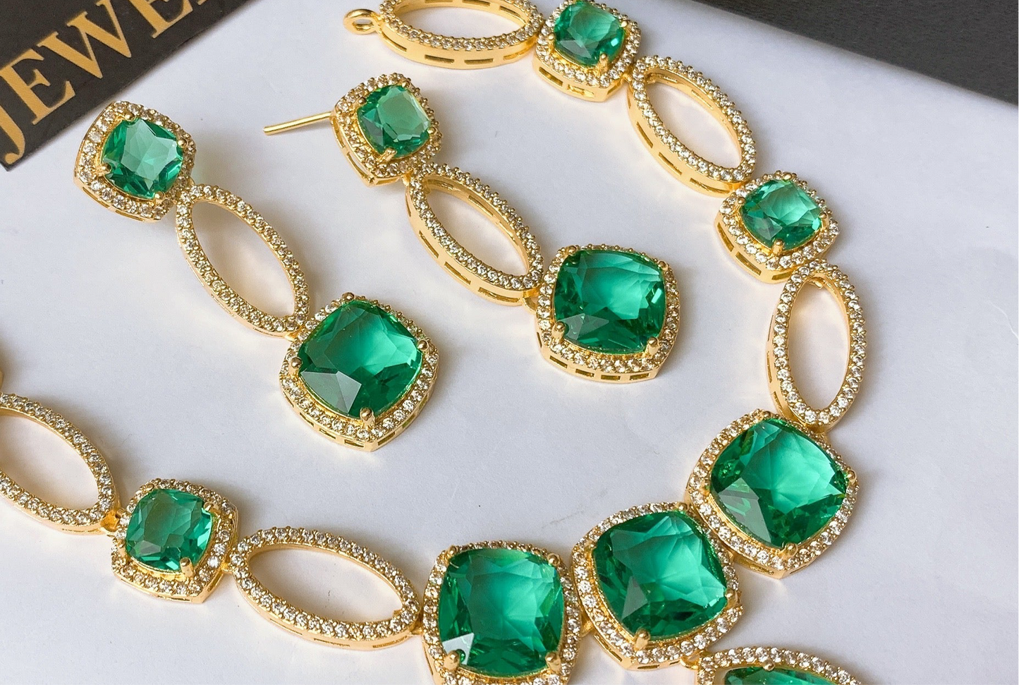 Necklace set
