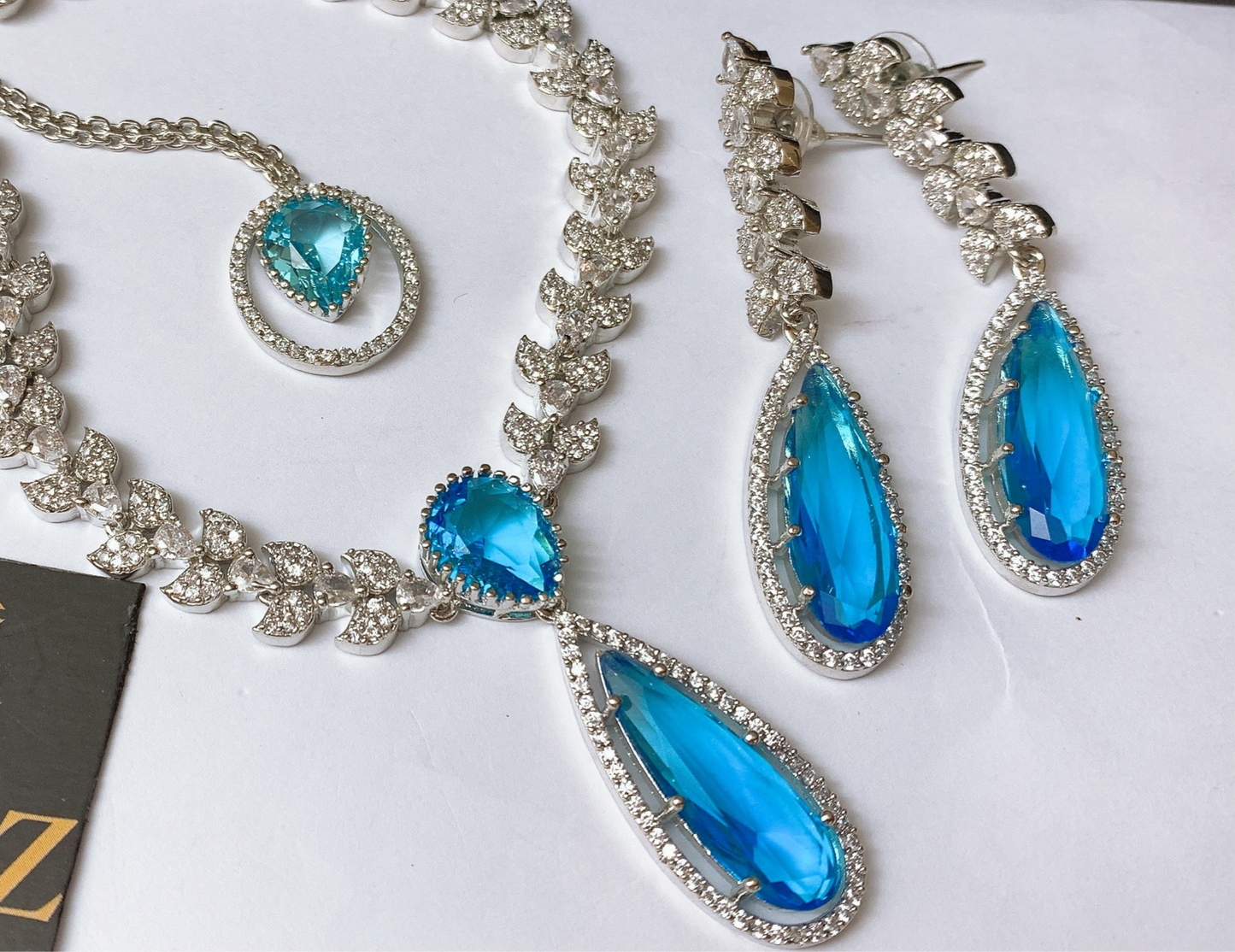 Necklace set