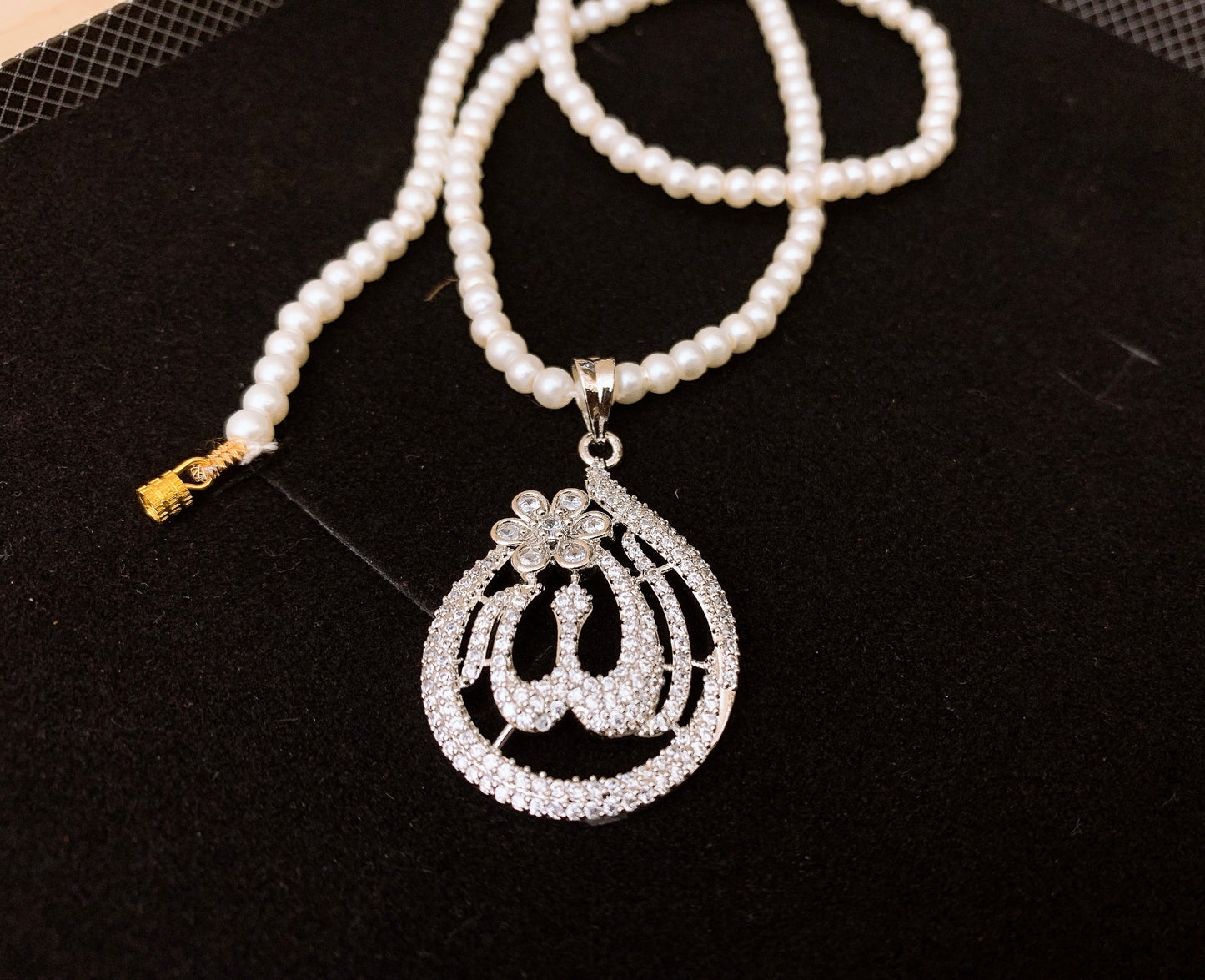 Calligraphy locket