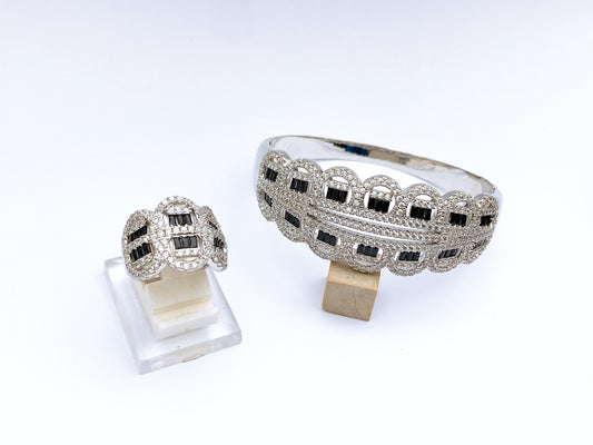 Hand Cuff With Ring (Adjustable)￼