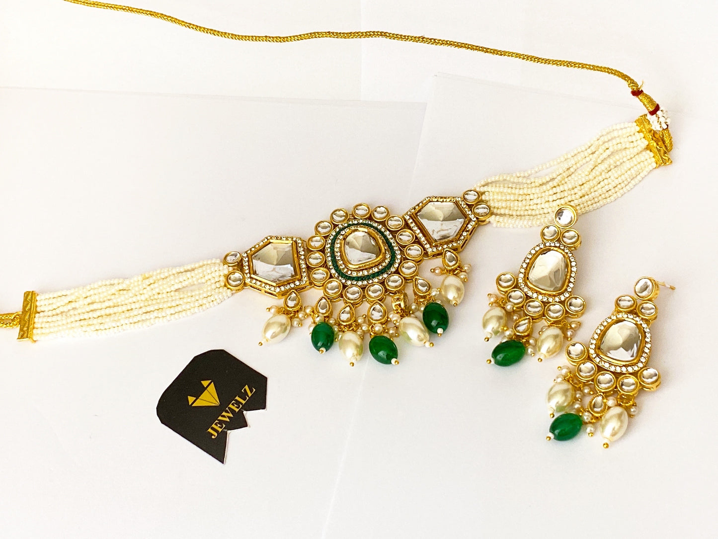 Choker set