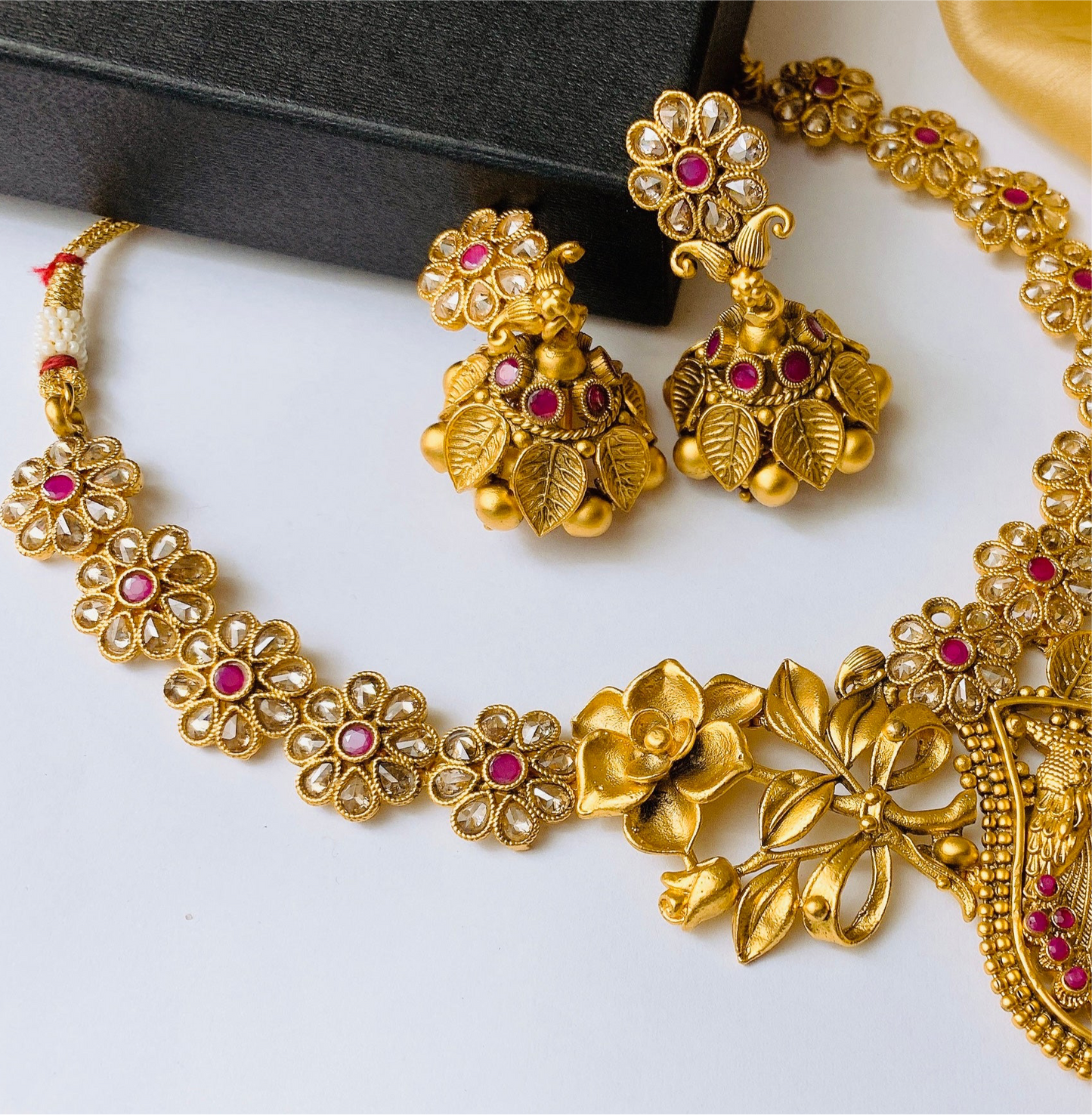 Necklace set