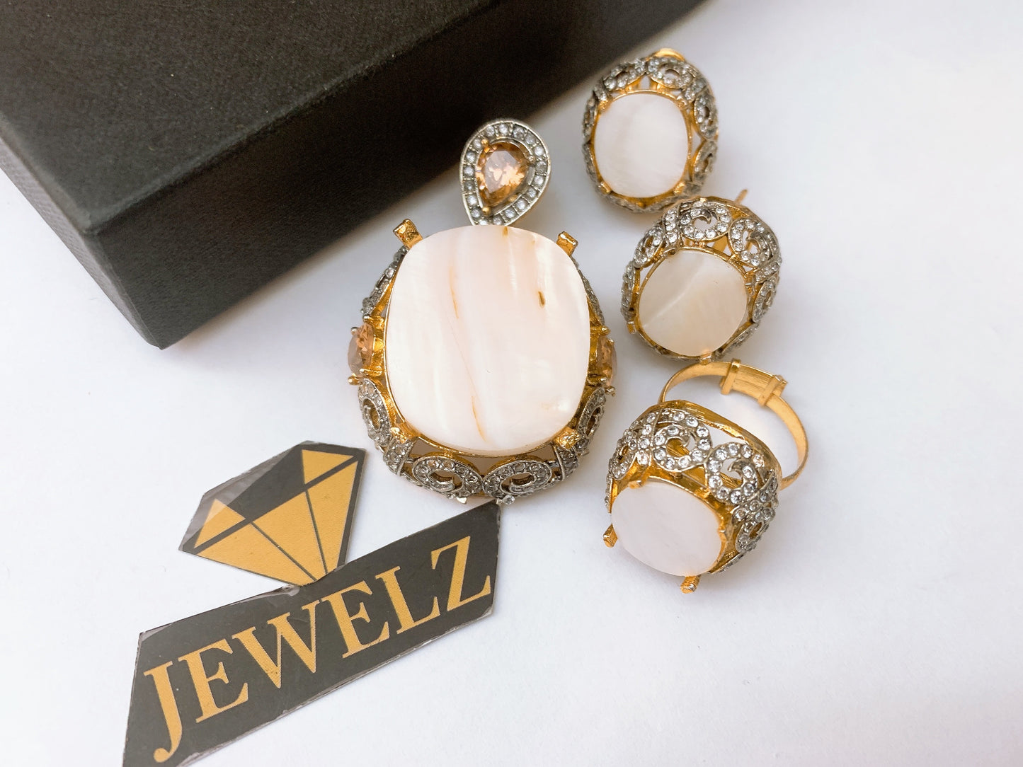 Locket set