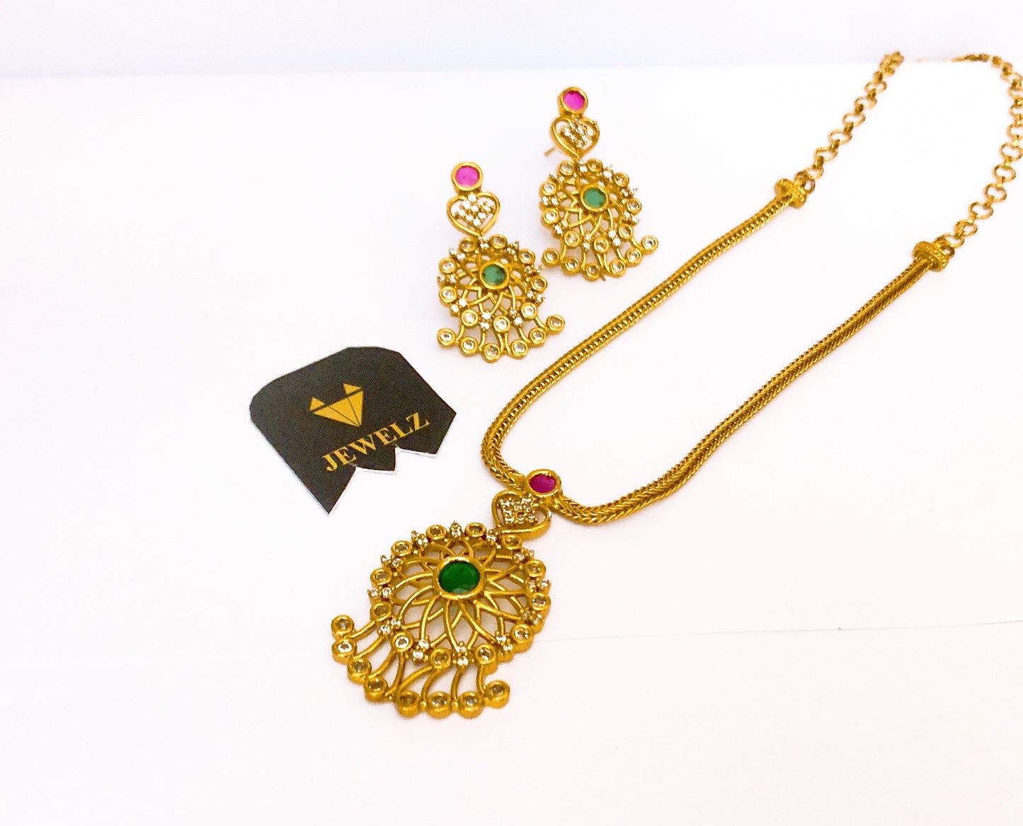 Necklace set
