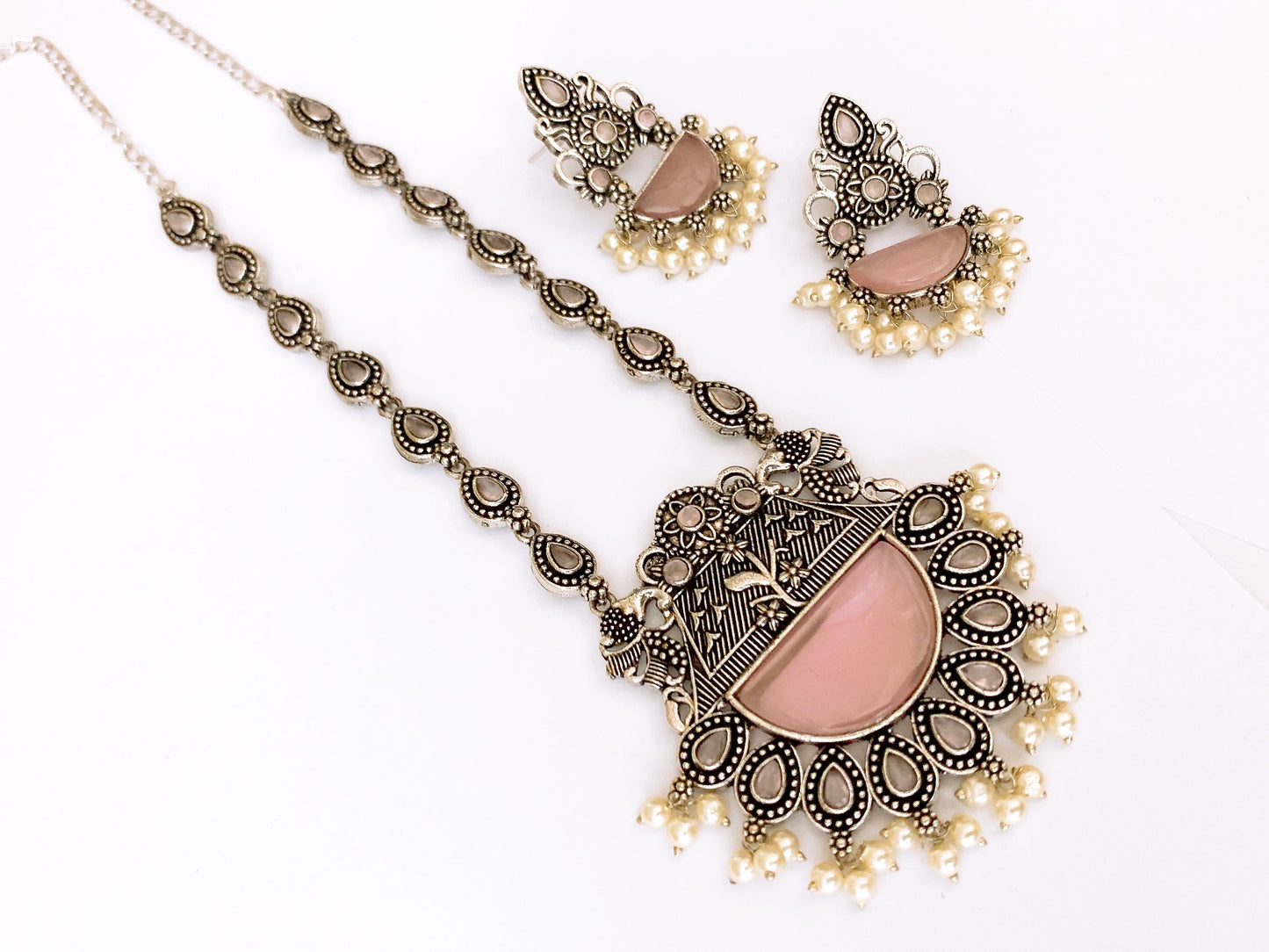 Necklace set