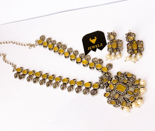 Necklace set