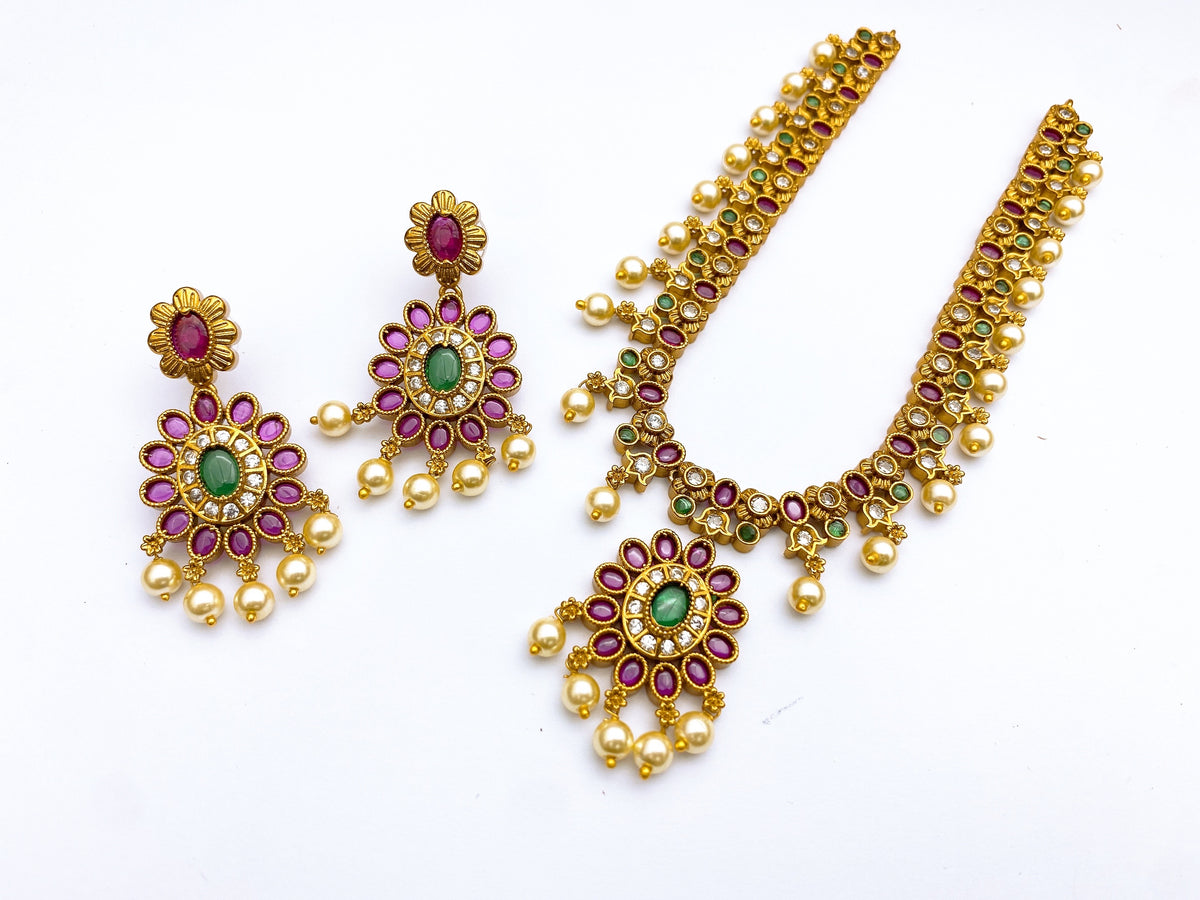 Necklace set