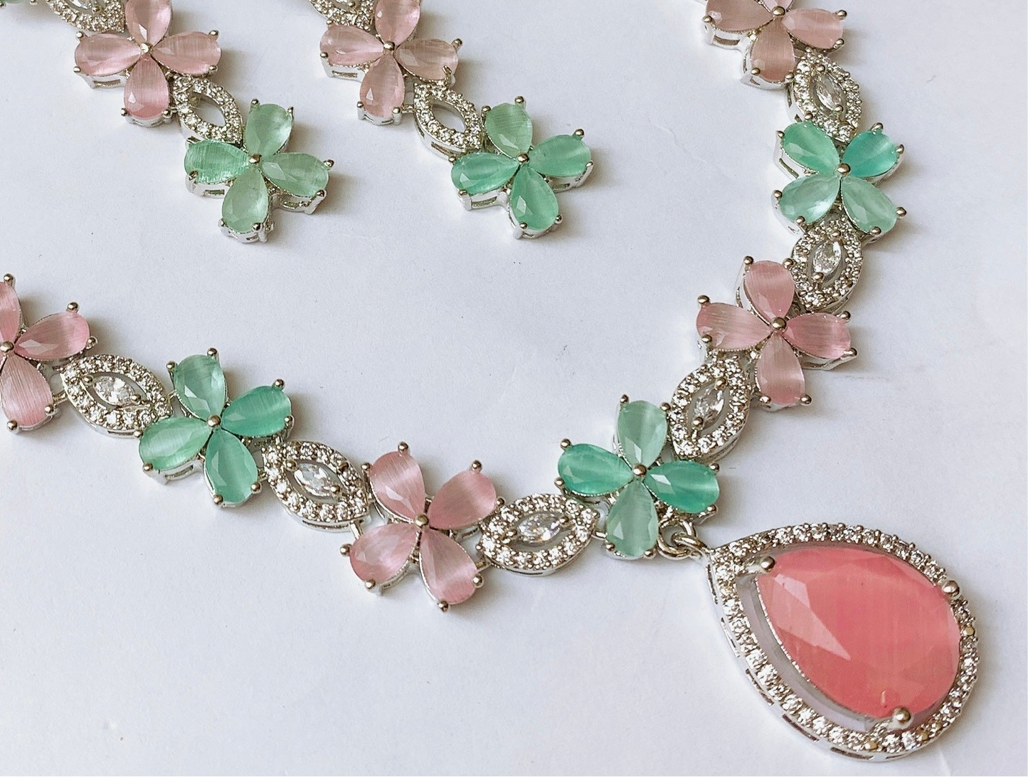 Necklace set