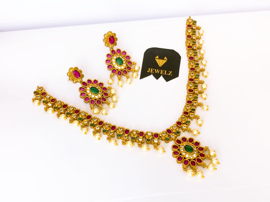 Necklace set