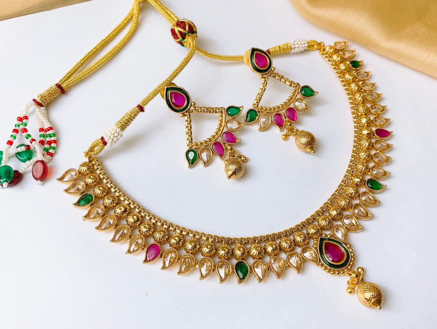 Necklace set