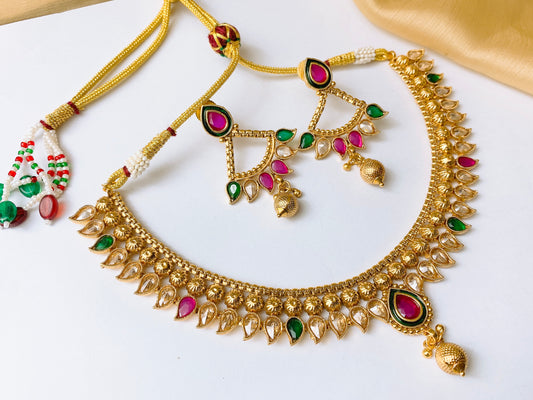Necklace set