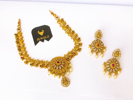 Necklace set