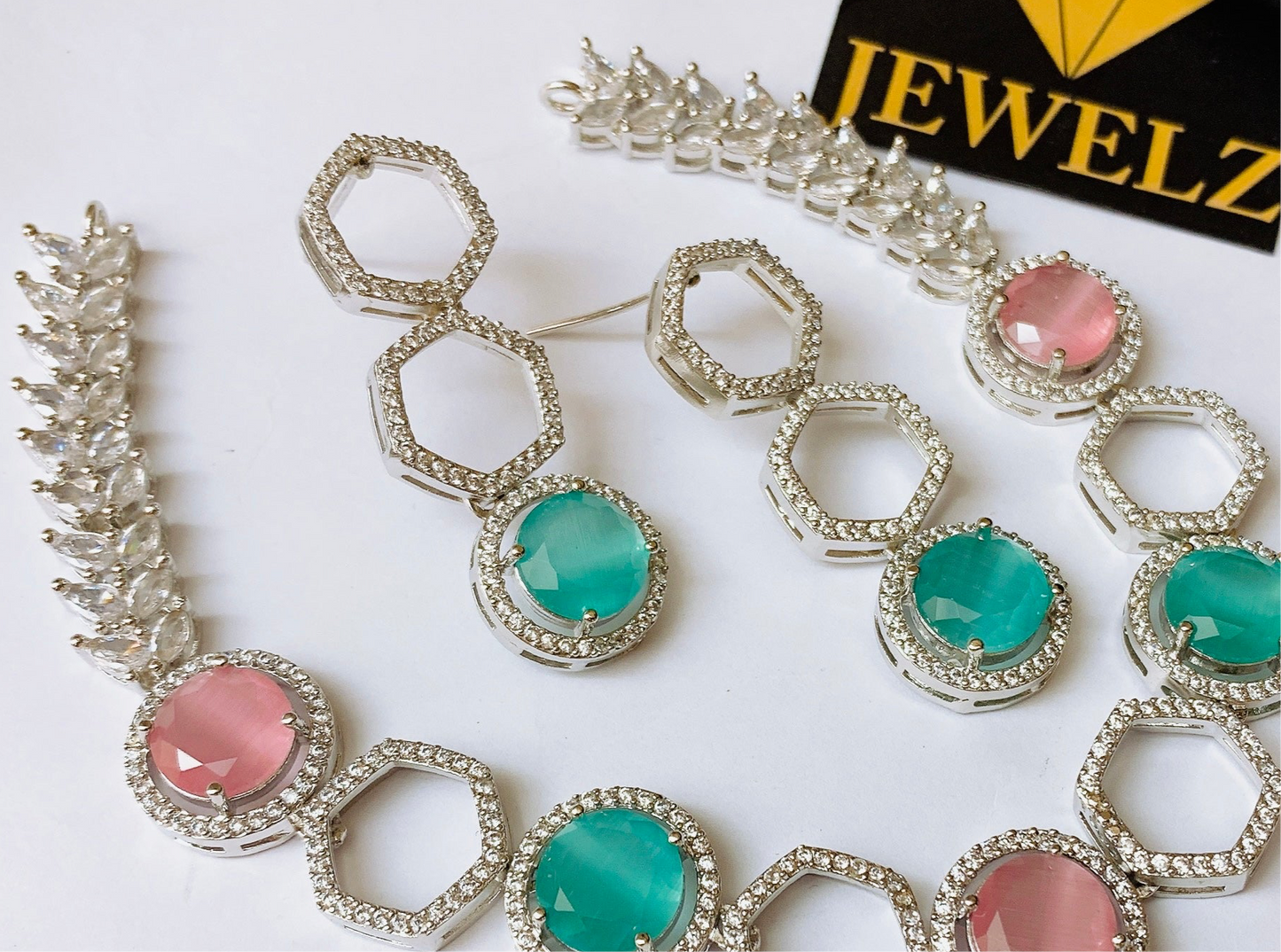 Necklace set