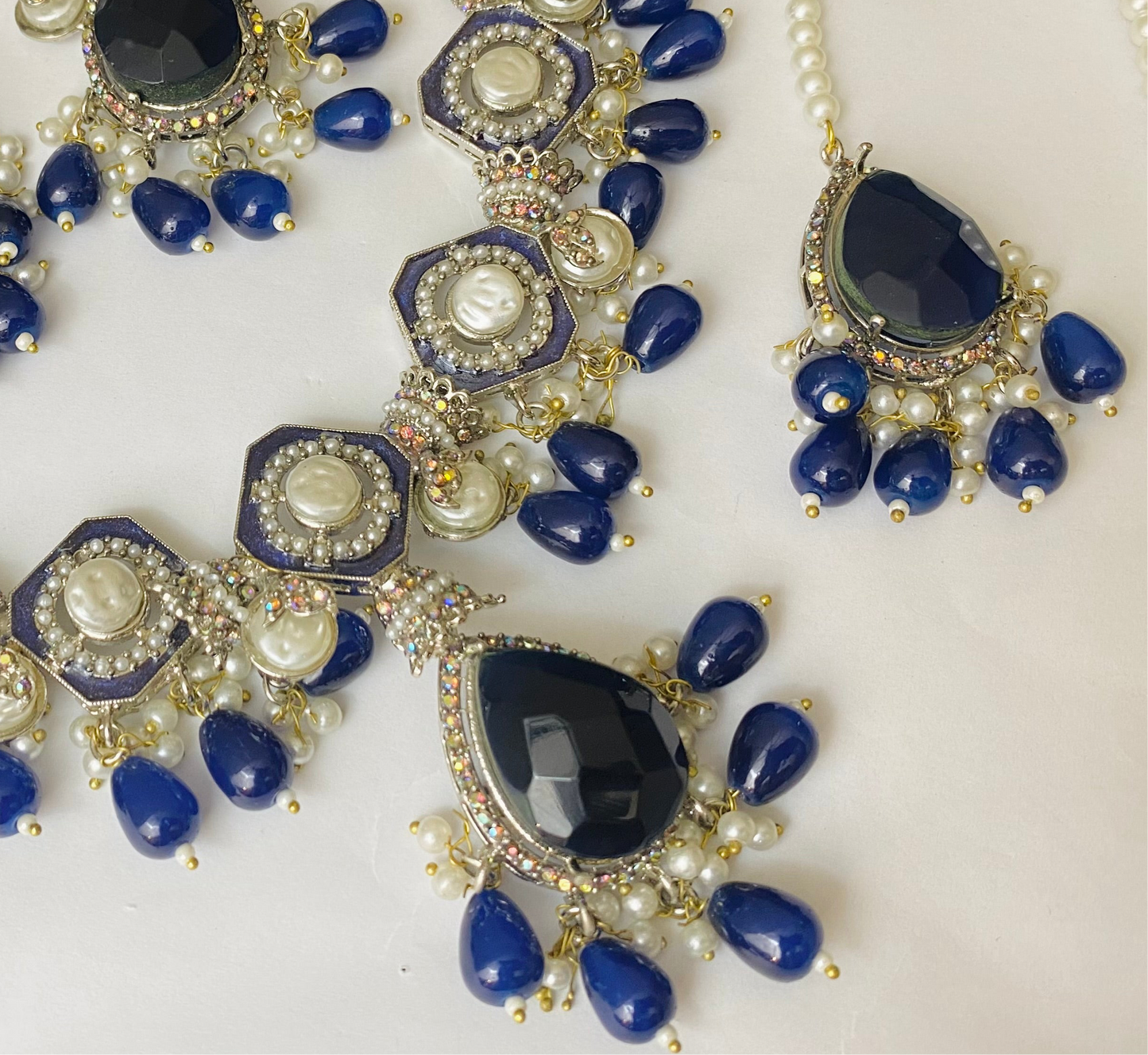 Necklace set