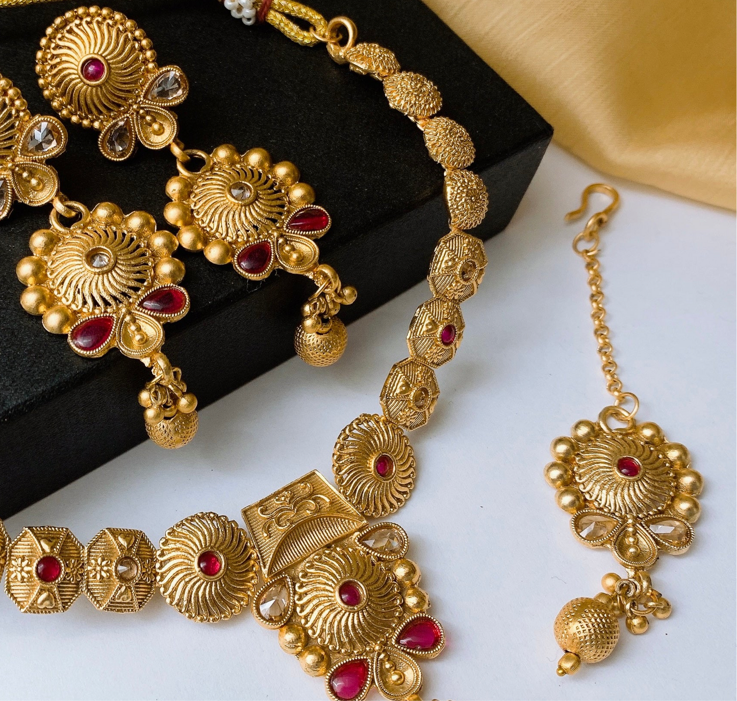 Necklace set
