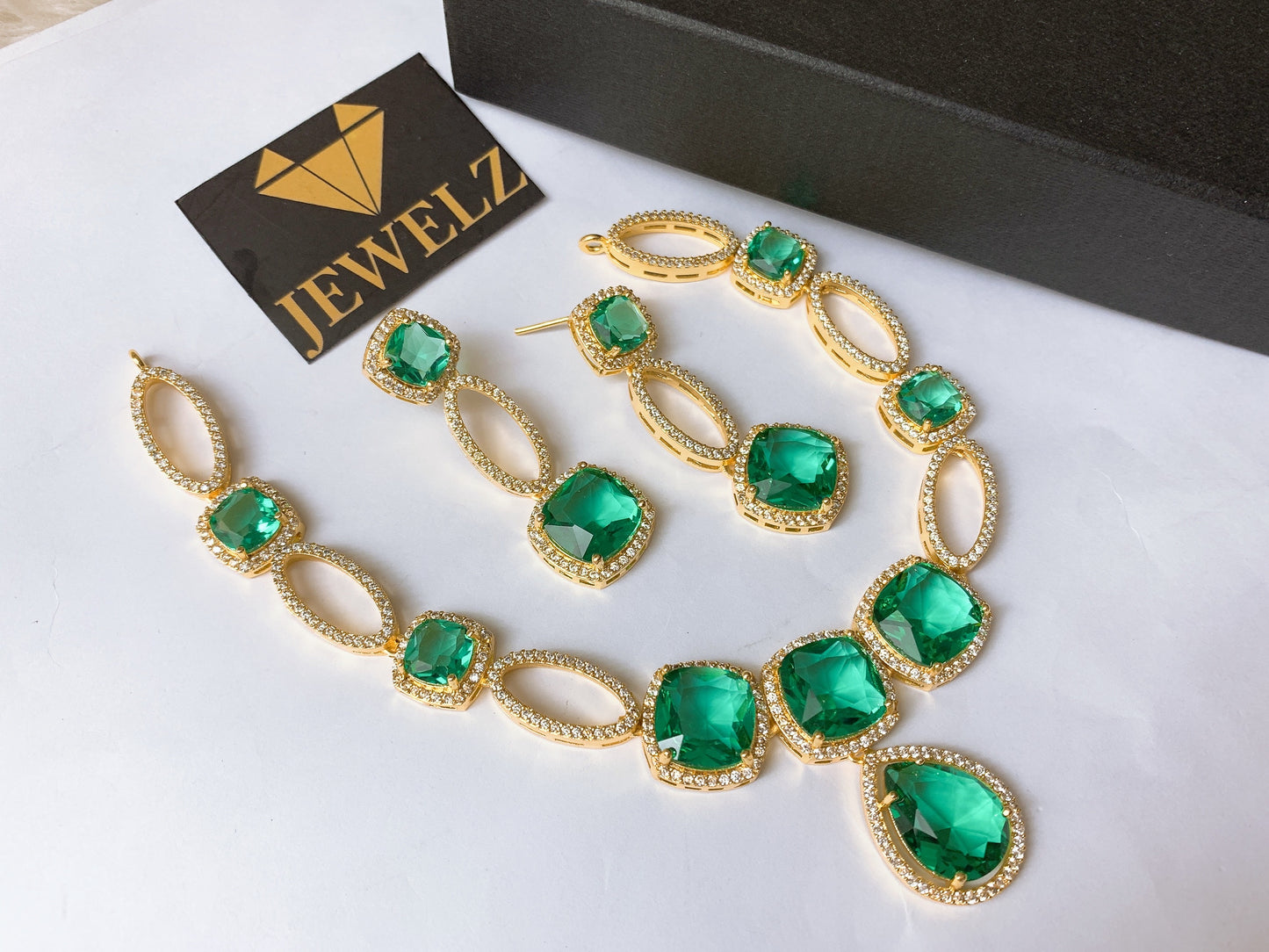 Necklace set