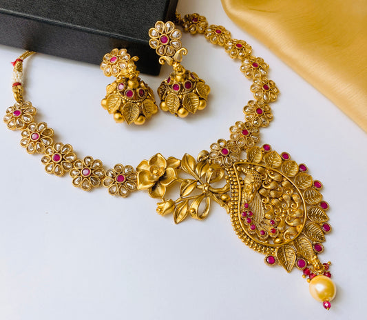 Necklace set