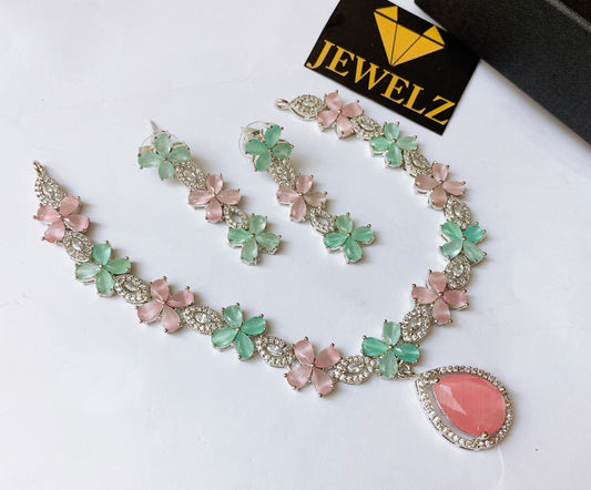 Necklace set