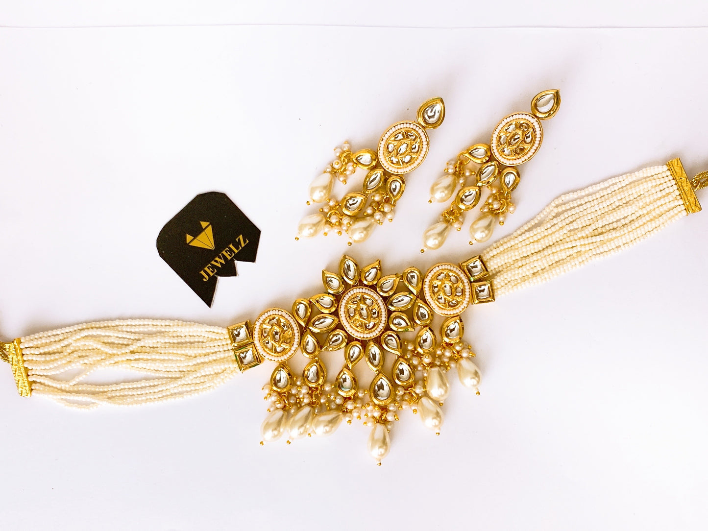 Choker set