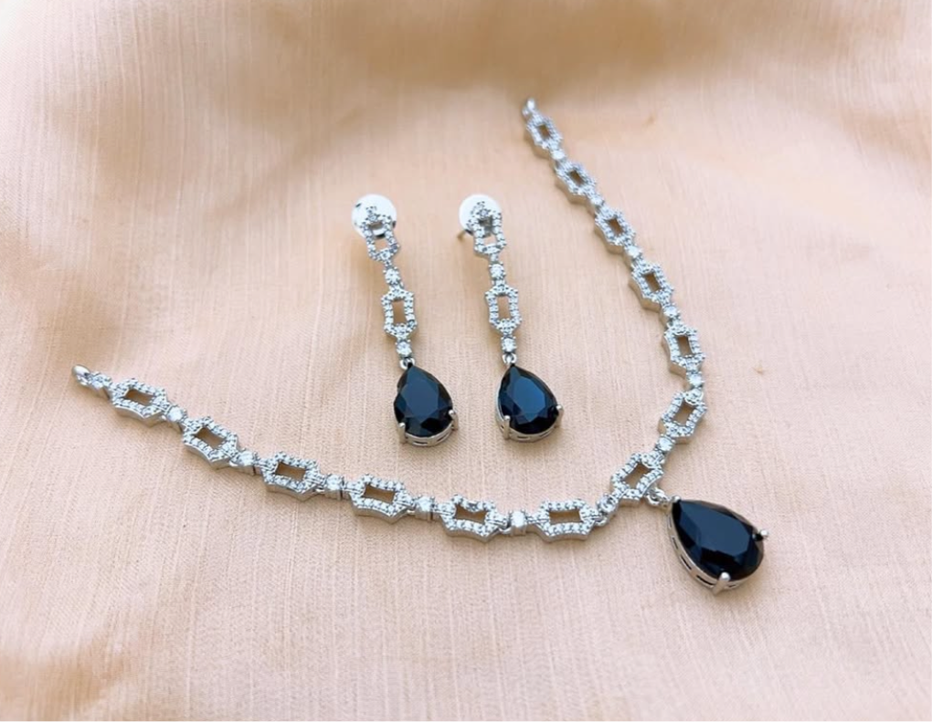 Necklace set