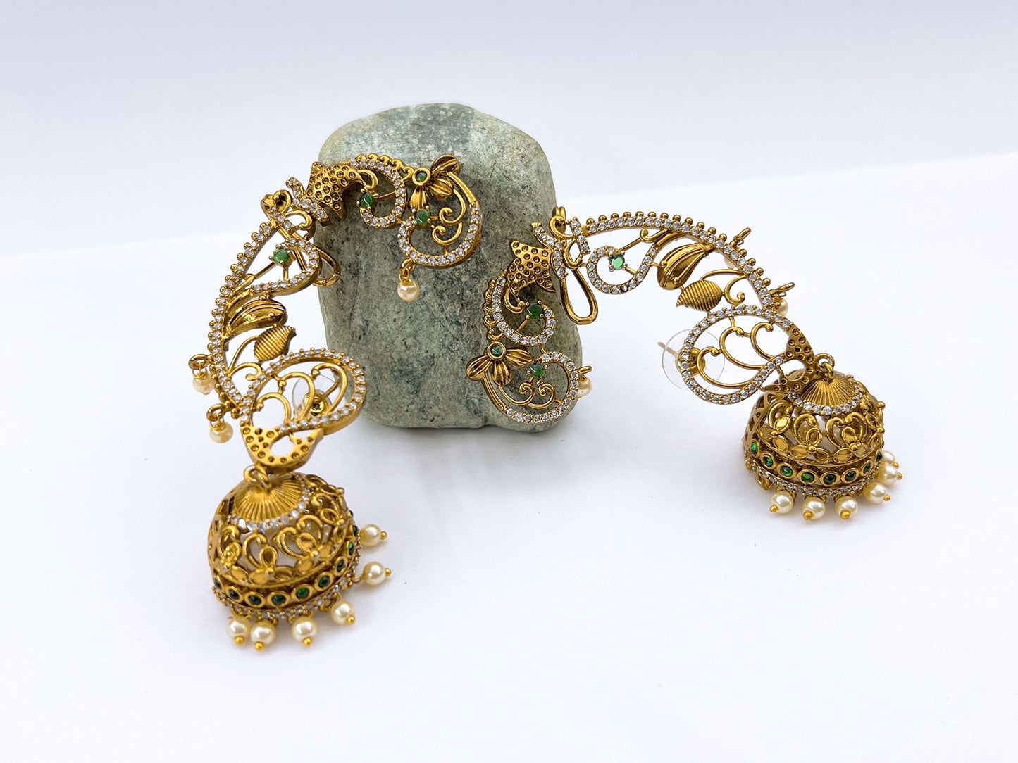 Ear-cuff